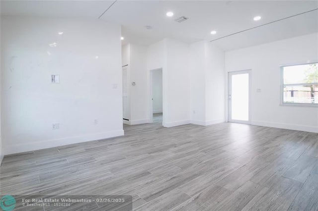 5 of 28 - 245 Sw 20th St, Fort Lauderdale, FL