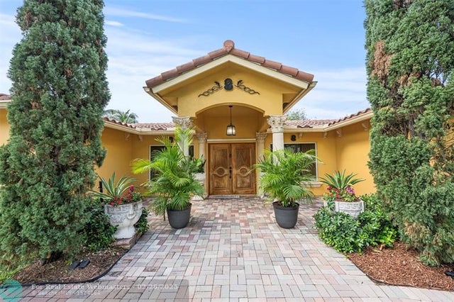 2 of 53 - 43 Se 7th Ave, Deerfield Beach, FL