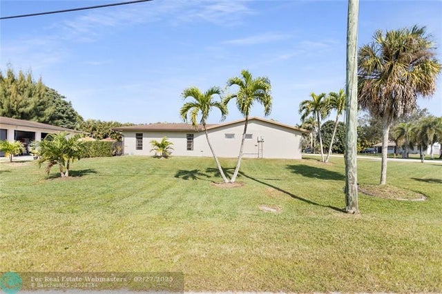 2 of 49 - 4841 Sw 201st Ter, Southwest Ranches, FL