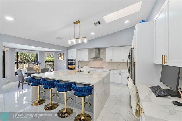 4 of 51 - 8551 Nw 53rd Ct, Coral Springs, FL