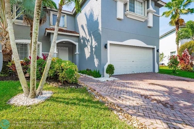 2 of 24 - 10074 Boca Vista Dr, Boca Raton, FL