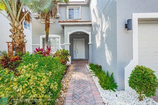 3 of 24 - 10074 Boca Vista Dr, Boca Raton, FL