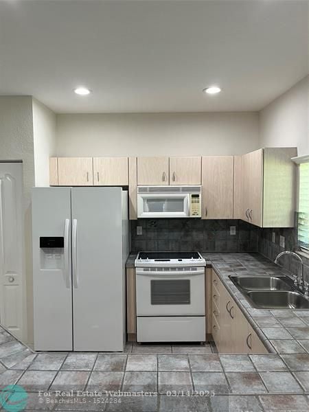 5 of 19 - 5870 Sw 99th Ter, Cooper City, FL