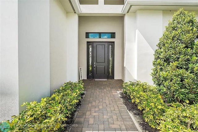 4 of 75 - 5395 5395 Saint Vincent Lane, Loxahatchee, FL