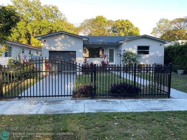 2 of 43 - 3221 Nw 11th Ct, Miami, FL