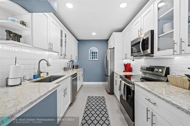 5 of 30 - 2645 Se 3rd St, Pompano Beach, FL