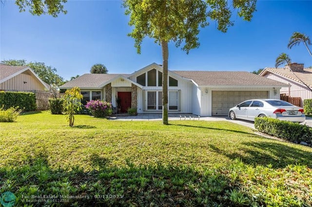 1 of 39 - 820 Sw 20th St, Boca Raton, FL