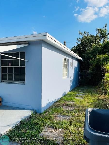 4 of 10 - 6118 Funston St, Hollywood, FL