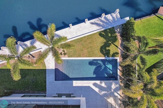 3 of 25 - 4232 E Tradewinds Ave, Lauderdale By The Sea, FL
