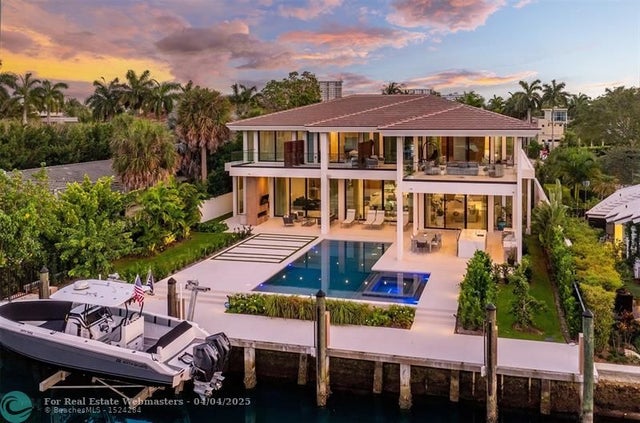 2 of 100 - 2421 Barcelona Dr, Fort Lauderdale, FL