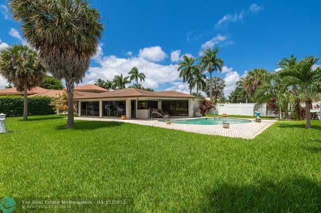 4 of 43 - 2200 Se 8th St, Pompano Beach, FL