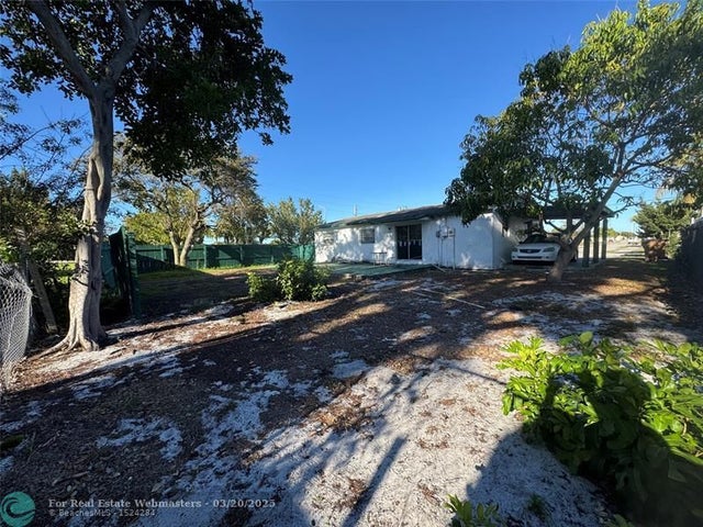 1 of 20 - 1041 Sw 4th Ter, Deerfield Beach, FL
