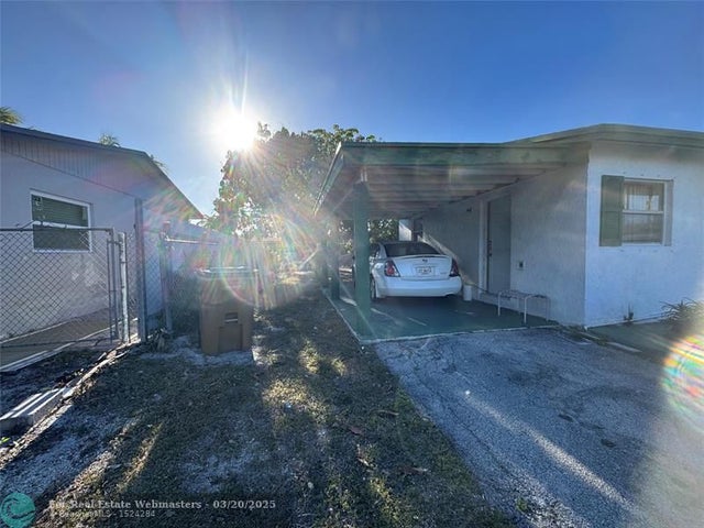 4 of 20 - 1041 Sw 4th Ter, Deerfield Beach, FL