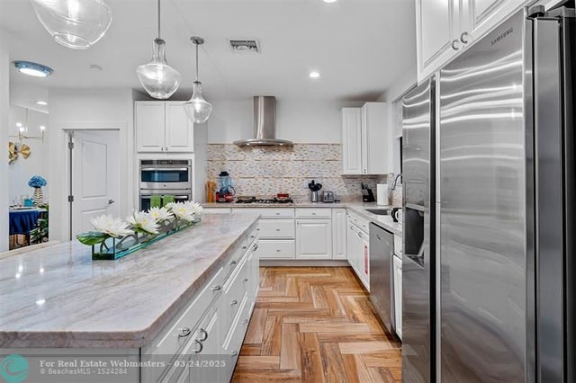 3 of 29 - 605 Ne 15th Ave, Fort Lauderdale, FL