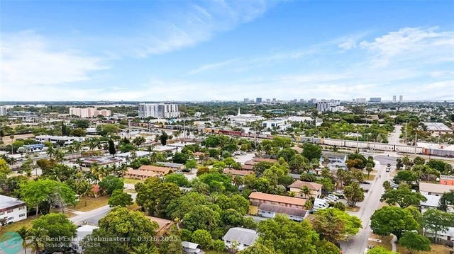 5 of 28 - 330 #2 Avondale, Pompano Beach, FL