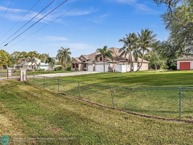 2 of 64 - 14230 80th Ln N, Loxahatchee, FL