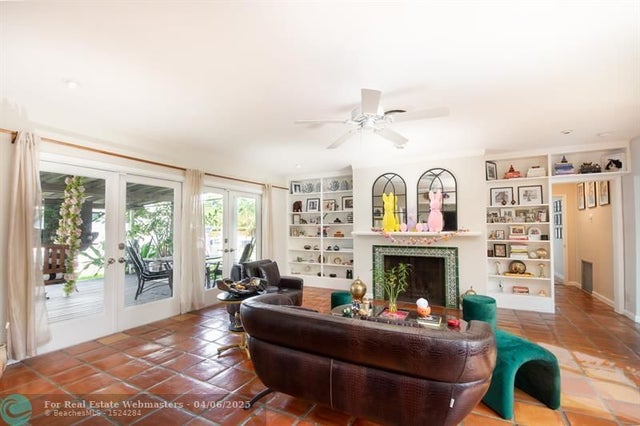 4 of 21 - 2337 Sw 27th Ave, Fort Lauderdale, FL