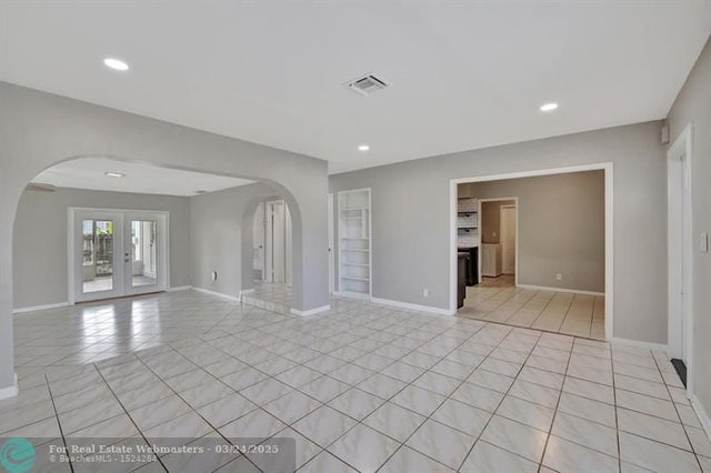 3 of 41 - 2730 Sw 17th St, Fort Lauderdale, FL