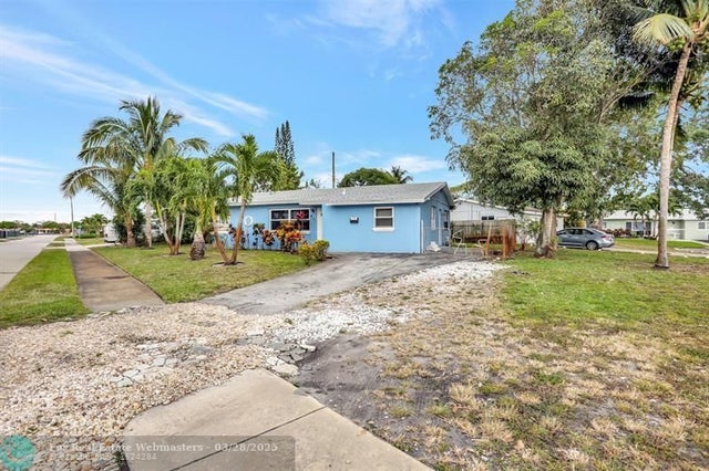 3 of 14 - 400 Sw 14th Pl, Deerfield Beach, FL