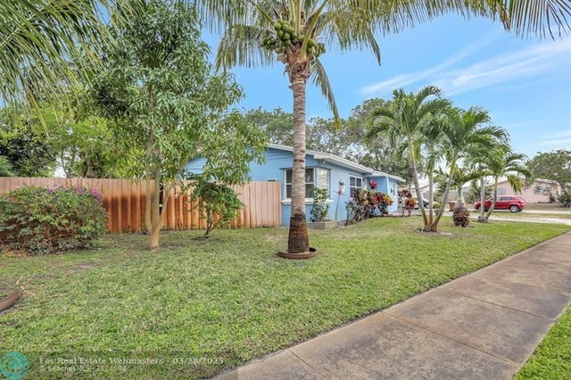 4 of 14 - 400 Sw 14th Pl, Deerfield Beach, FL