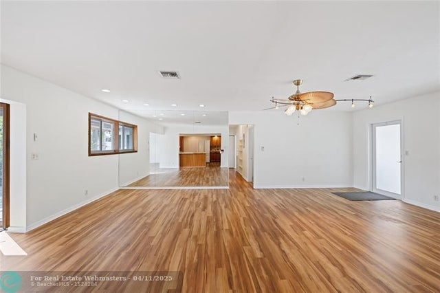4 of 30 - 2936 Coral Shores Dr, Fort Lauderdale, FL