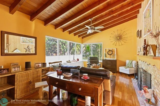 3 of 15 - 5500 Woodland Ln, Fort Lauderdale, FL