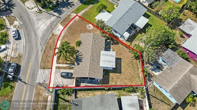 2 of 36 - 1731 Fairfax Dr, Fort Lauderdale, FL