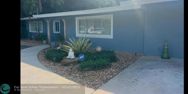 1 of 94 - 14500 Ne 2nd Ave, Miami, FL