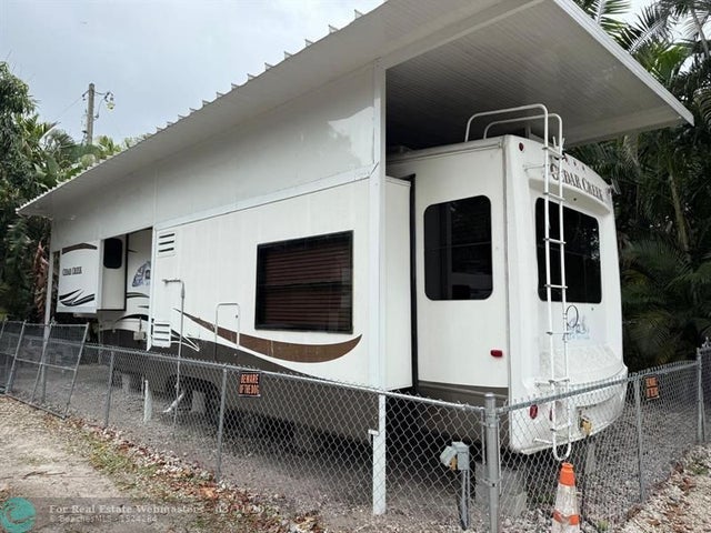 4 of 94 - 14500 Ne 2nd Ave, Miami, FL