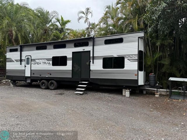 5 of 94 - 14500 Ne 2nd Ave, Miami, FL
