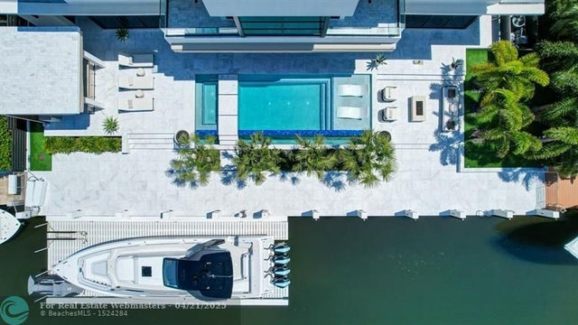 5 of 72 - 409 Isle Of Capri Dr, Fort Lauderdale, FL