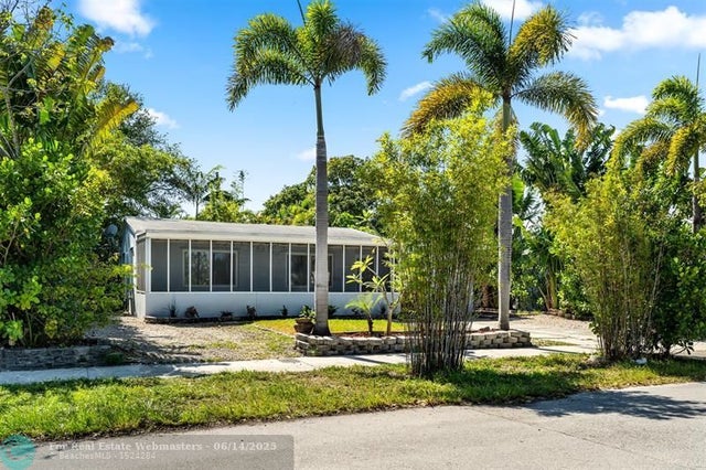 1 of 22 - 1413 Sw 23rd Ave, Fort Lauderdale, FL