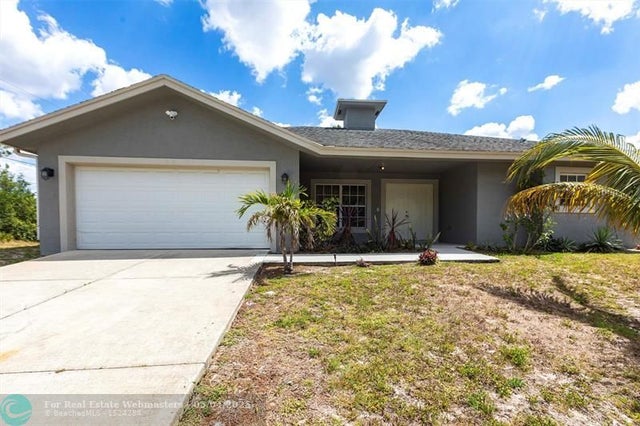 906 E 10th St, Lehigh Acres