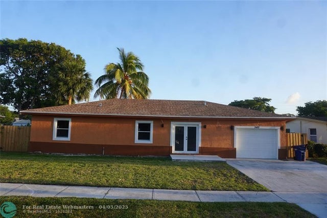 2 of 7 - 3410 Nw 6th St, Lauderhill, FL