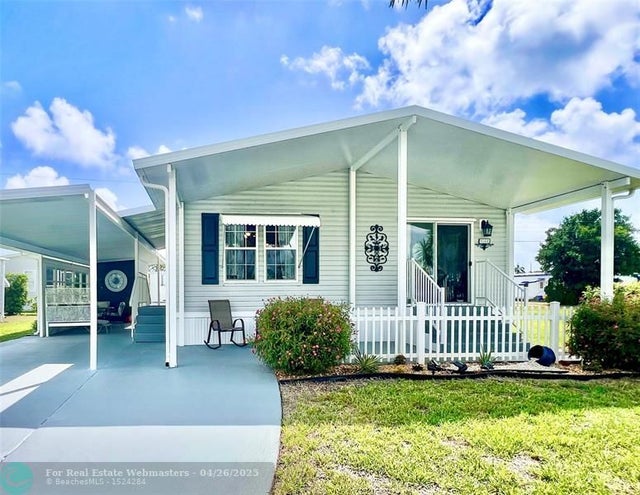 3 of 50 - 4044 Sandpine Cir, Boynton Beach, FL