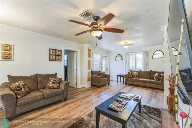 4 of 20 - 5360 Ne 10th Ave, Deerfield Beach, FL