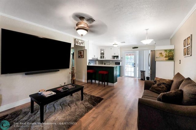 5 of 20 - 5360 Ne 10th Ave, Deerfield Beach, FL