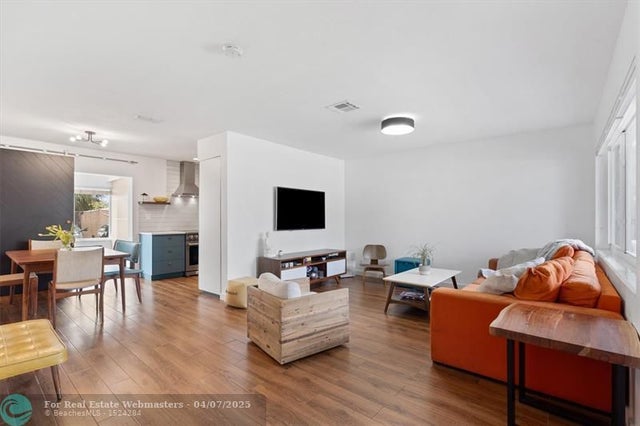 3 of 22 - 2242 Ne 37th St, Lighthouse Point, FL