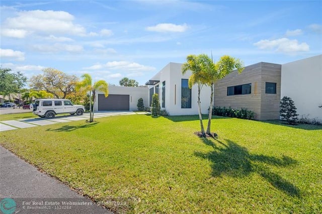 1 of 24 - 1000 Sw 93rd Ave, Plantation, FL