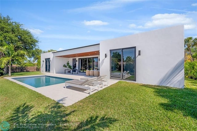 3 of 24 - 1000 Sw 93rd Ave, Plantation, FL