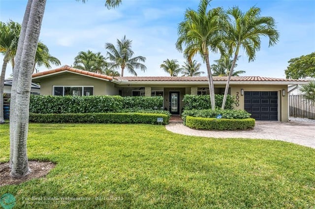 3 of 42 - 2000 Ne 26th Dr, Wilton Manors, FL