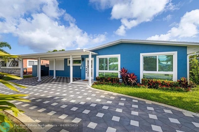 1 of 37 - 657 Nw 30th Ct, Wilton Manors, FL