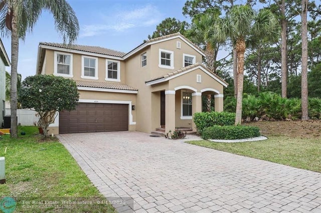 1 of 48 - 4324 S Magnolia Cir, Delray Beach, FL