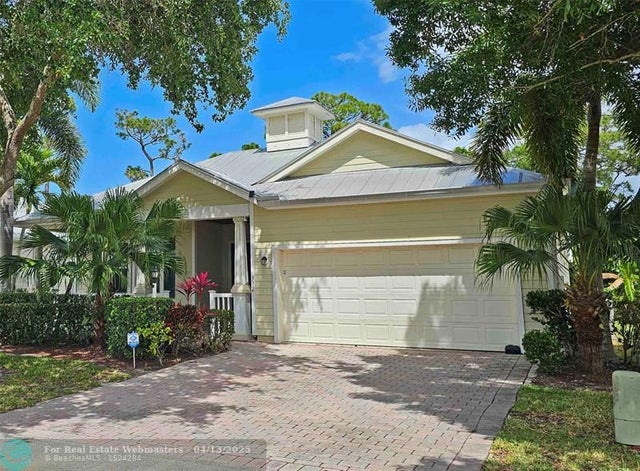1 of 18 - 532 Ne Canoe Park Cir, Port St. Lucie, FL