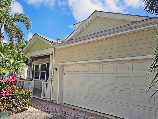 2 of 18 - 532 Ne Canoe Park Cir, Port St. Lucie, FL