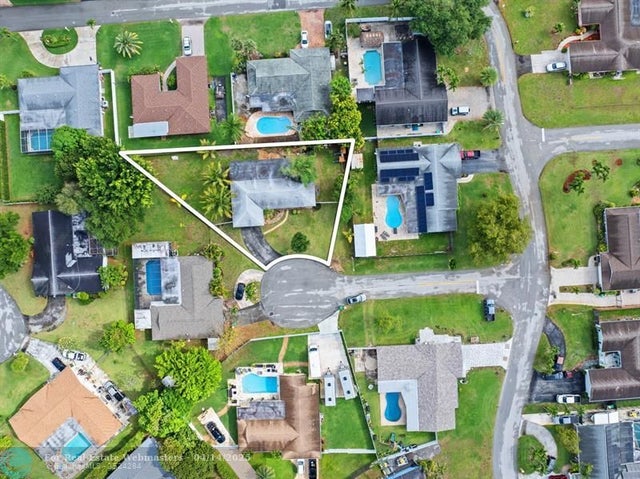 3 of 38 - 8520 Sw 26th St, Davie, FL