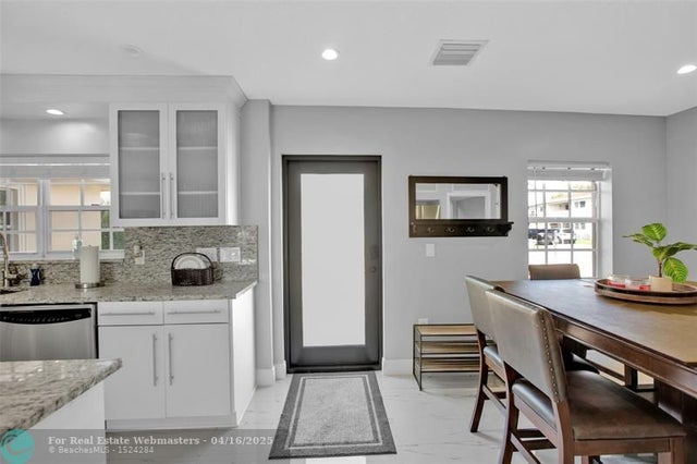 3 of 35 - 1062 Se 22nd Ave, Pompano Beach, FL