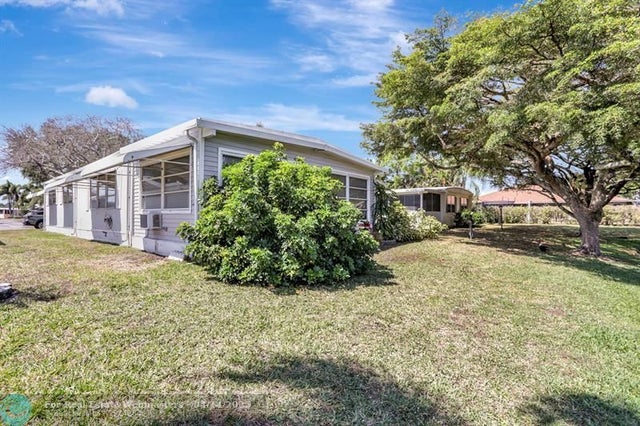 4 of 48 - 8409 Chisum Trl, Boca Raton, FL