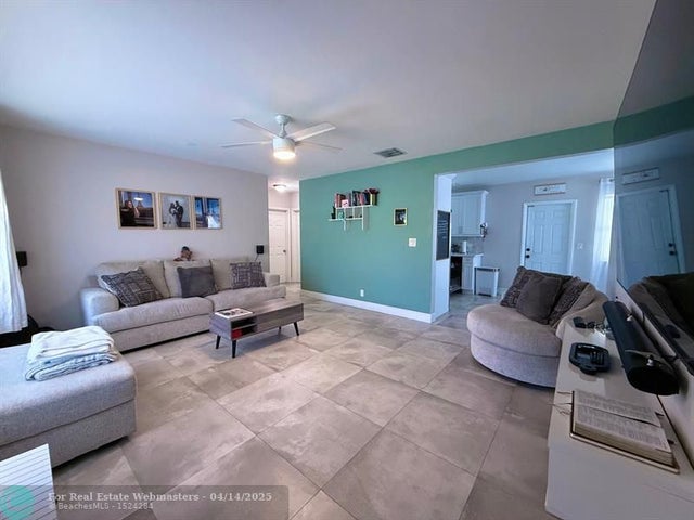 3 of 16 - 2340 N 58th Ter, Hollywood, FL