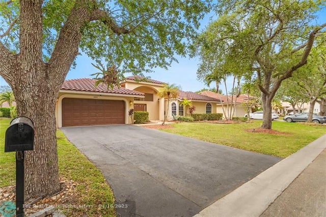 4 of 52 - 4841 Nw 104th Ln, Coral Springs, FL